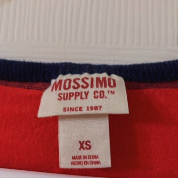 crop top - Picture 3 of 3